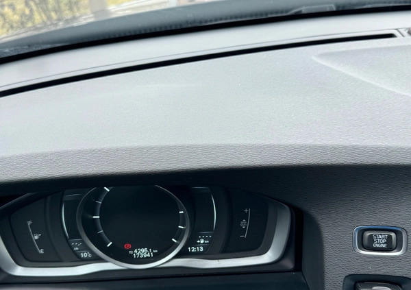 Volvo V60 cena 43000 przebieg: 176500, rok produkcji 2015 z Bardo małe 67